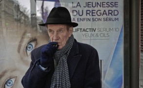 ATTENTION FRAGILE. ENTRETIEN AVEC ANDRÉ S. LABARTHE